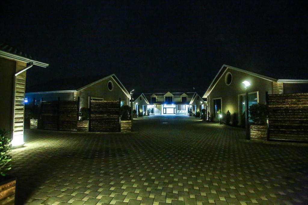 Armada Villa Hotel Zabrat Esterno foto